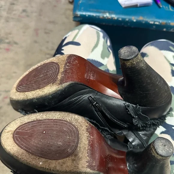 Chie mihara black ruffle boots - Picture 4 of 4